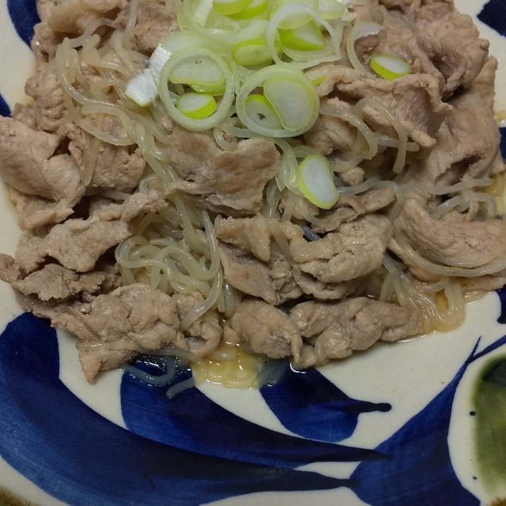 豚肉としらたきの炒めもの☆